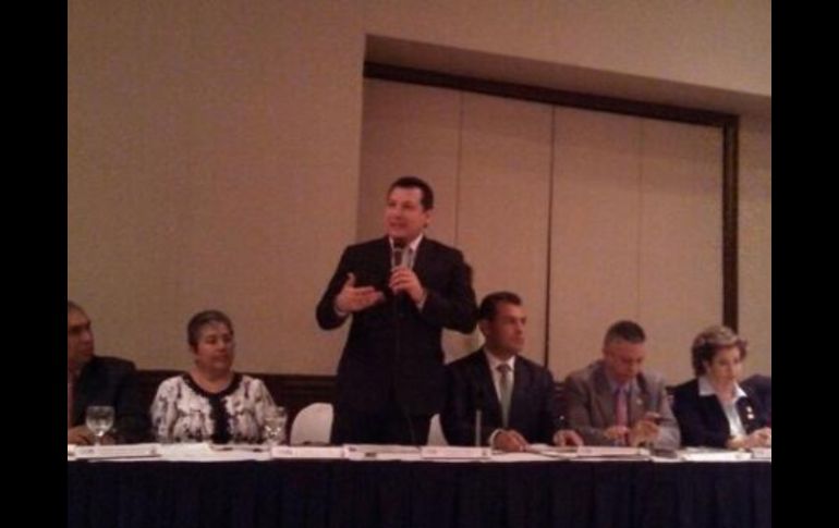 Ariostóteles Sandoval y el presidente de la CNDH hablaron de temas de trata y capacitación a funcionarios.  /