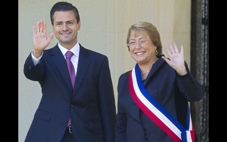 El Presidente Peña Nieto asistió a la toma de posesión de Michele Bachalet como presidenta de Chile. AFP /