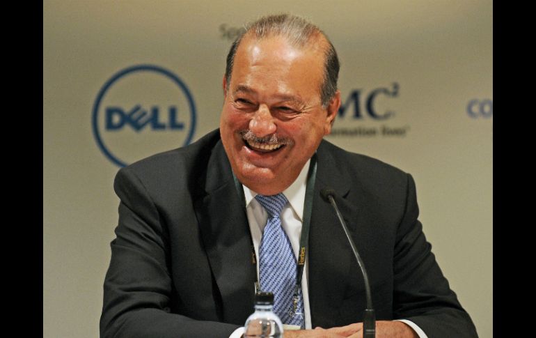 La empresa propiedad de Carlos Slim analiza la posibilidad de participar y adquirir contenidos relevantes en la TV. ARCHIVO /