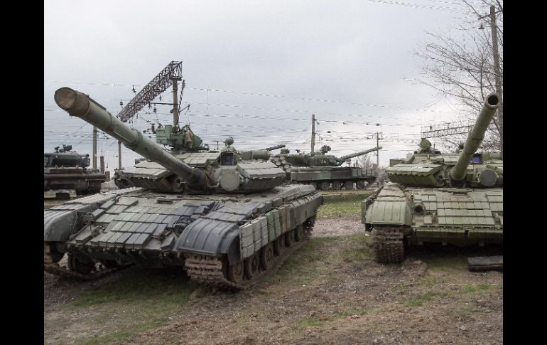 Anteriormente las tropas rusas realizaron cerca de la frontera oriental ucraniana un enorme fortalecimiento militar. ARCHIVO /