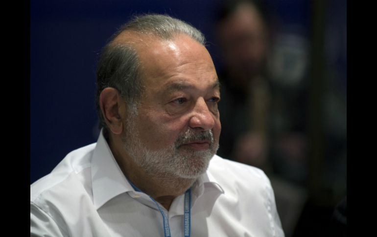Las empresas de Carlos Slim tendrán una reducción sustancial a las tarifas de interconexión. ARCHIVO /