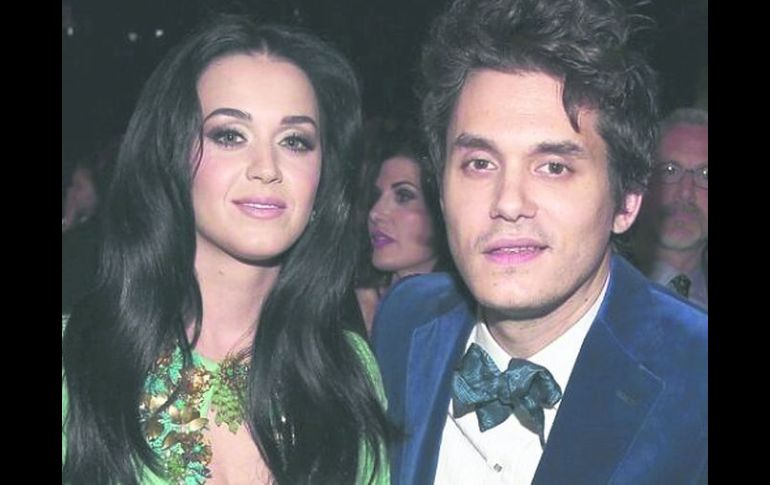 Katy Perry y John Mayer. La pareja finalizó su relación en febrero de este año. ESPECIAL /