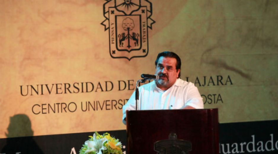 Marco Antonio Cortés Guardado, rector del Centro Universitario de la Costa, con sede en Puerto Vallarta. ESPECIAL /