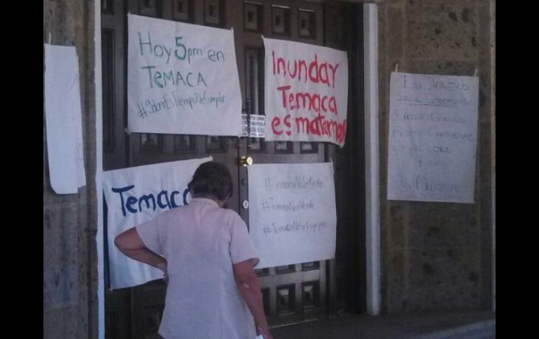 Opositores a la Presa El Zapotillo acudieron a Casa Jalisco a manifestarse.  /