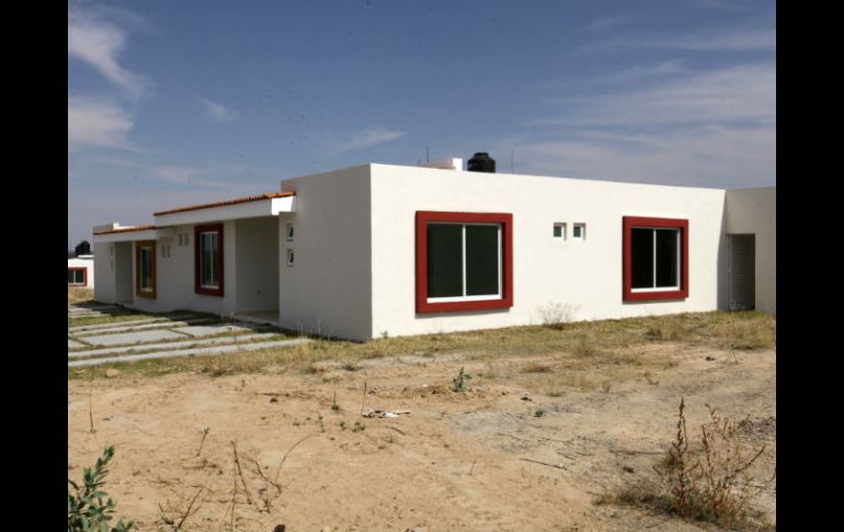 El gobernador, Aristóteles Sandoval ya había notado deficiencias en la construcción de las casas del 'Nuevo Temaca'. ARCHIVO /