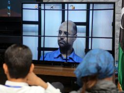 Amnistía Internacional considera un riesgo la transmisión del juicio de Al Islam por satélite. AFP /