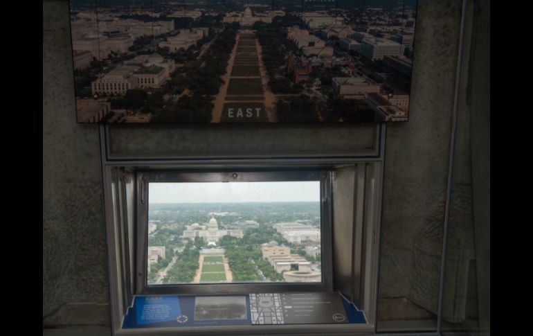 Los visitantes una vez más pueden tomar el ascensor para observar el panorama desde el punto más alto de la capital de la nación. AFP /