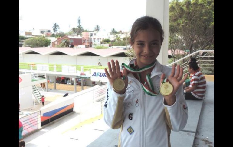 Natalia Bedolla obtuvo dos oros en la plataforma de cinco metros.Tomada de @codejalisco. ESPECIAL /