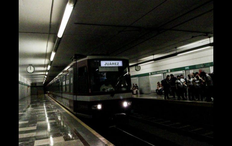 Ayer se anunció al consorcio que ganó la licitación del primer tramo de la Línea 3 del Tren Ligero. ARCHIVO /
