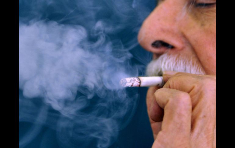 La SSa busca sensibilizar a la población sobre los daños que causa a la salud el consumo del tabaco. ARCHIVO /