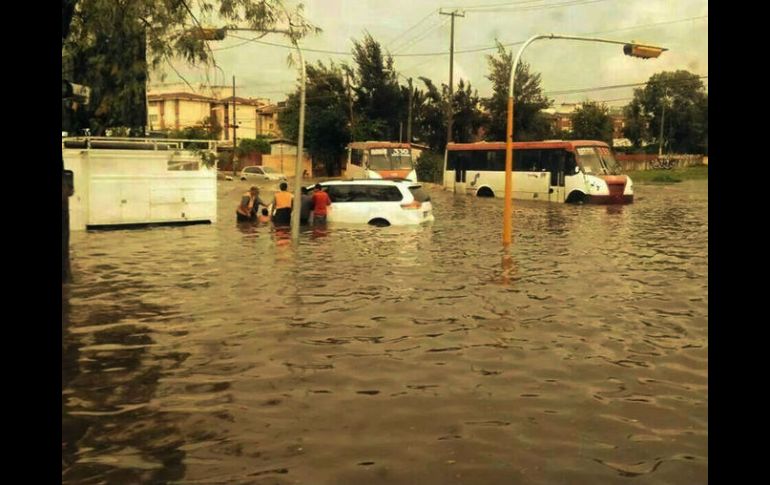 Las inundaciones demuestran las ineficiencias en la infraestructura de las calles de la Zona Metropolitana. ESPECIAL /