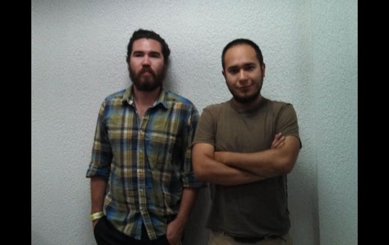 La dupla integrada por Omar Lizárraga (izquierda) y Dardin Coria propone el género 'tigre digital'.  /