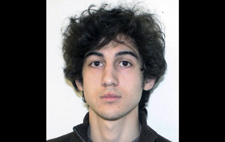Las autoridades dicen que Tsarnaev y su hermano plantaron dos bombas en la línea de meta del maratón de Boston. AP /