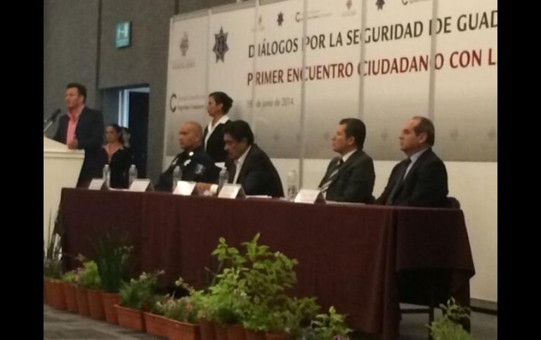 El alcalde de Guadalajra, Ramiro Hernández, hace un llamado a sus colaboradores a que permitan la crítica.  /