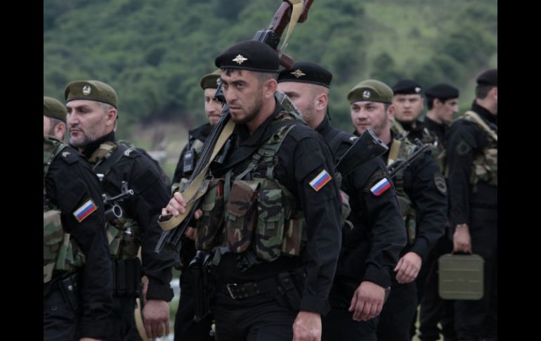 Rusia ha negado que concentre tropas en la frontera ucraniana, pero admite adoptar medidas para reforzar la seguridad de ésta. AP /