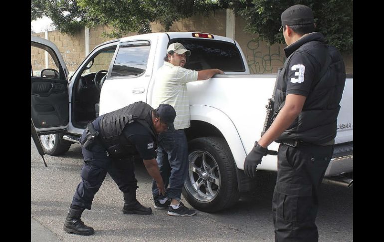 En ambos estados, el delito más denunciado en mayo 2014 fue el robo de vehículo, pues sumó 646 casos en Michoacán y 521 en Tamaulipas. SUN /
