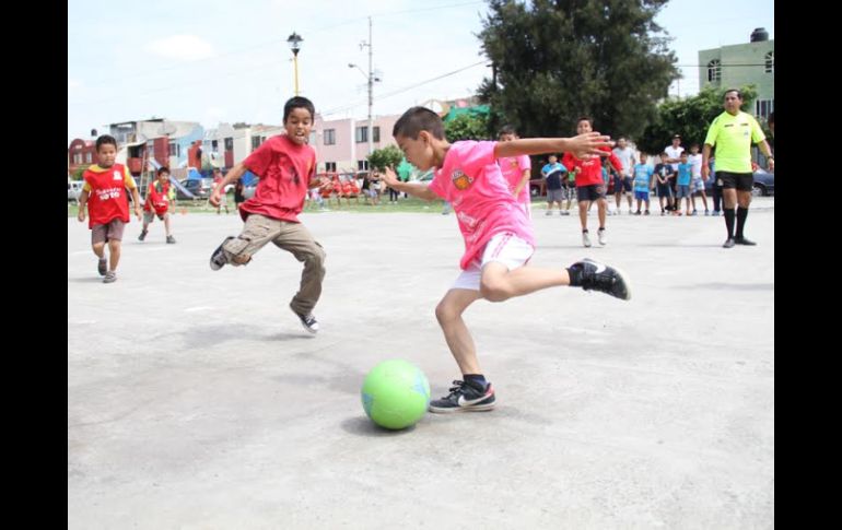 Niños y jóvenes participaron en los juegos interactivos y actividades físicas.  /