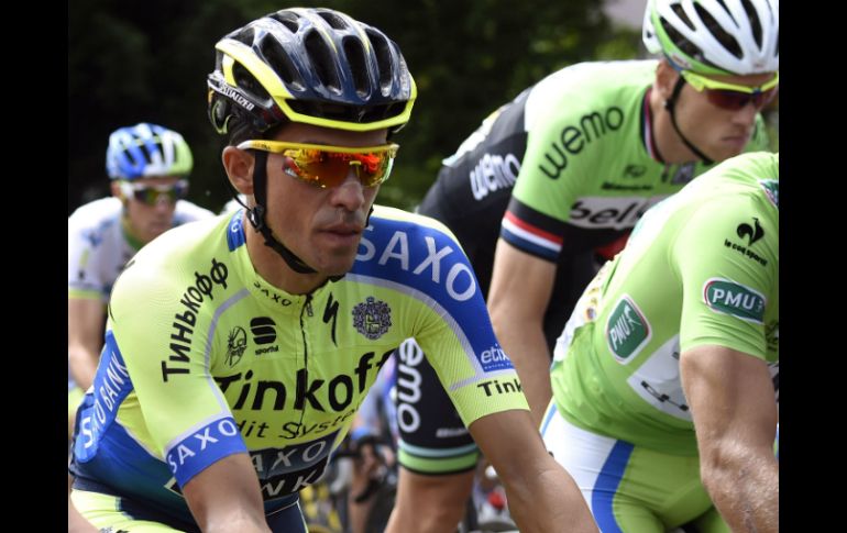 Contador pudo volver a montar su bicicleta pero no seguirá en el Tour. EFE /