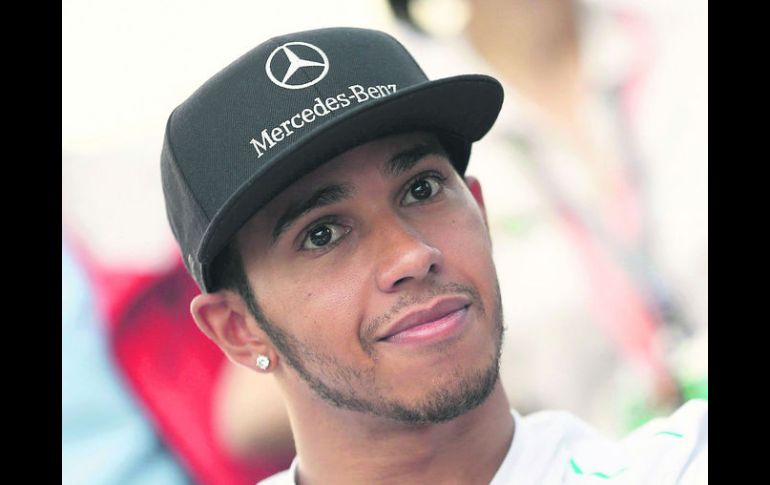 Escudero. Lewis Hamilton marcha segundo en la clasificación de pilotos, a 14 puntos de la cima. ESPECIAL /