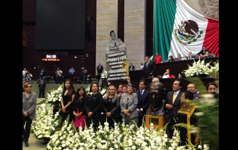 Este ''funeral'' fue anunciado por la vicepresidenta de la mesa directiva, la perredista Aleida Alavez. Foto: @ALEIDAALAVEZ. ESPECIAL /