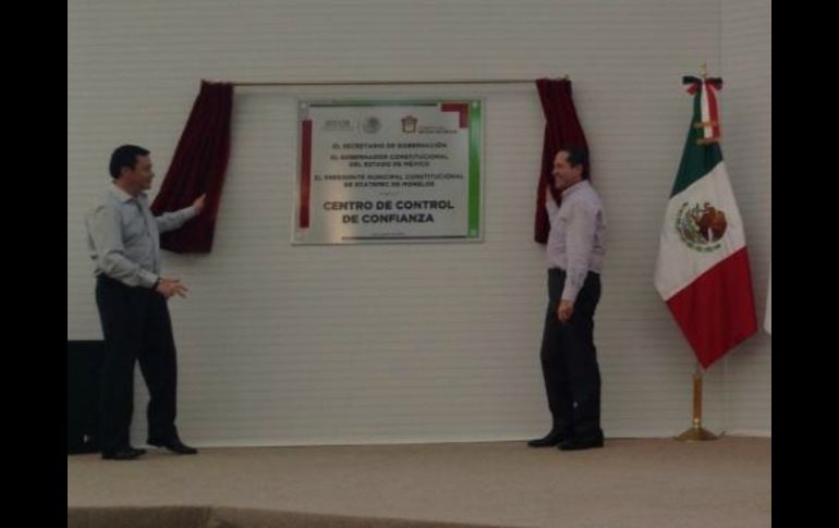 Miguel Ángel Osorio Chong y Eruviel Ávila inauguran del Centro de Control de Confianza en Ecatepec. TOMADA DE @rosiorozco  /