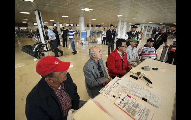 Ejidatarios de El Zapote tomaron de manera simbólica las instalaciones del Aeropuerto.  /