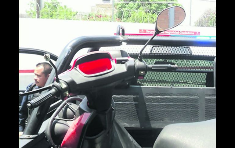 Los ladrones se desplazaban en una motocicleta Italika modelo 2012. ESPECIAL /