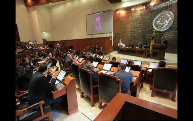 En sesión extraordinaria, 29 votos a favor y ocho nulos son para Miranda Camarena; 37 de los 39 diputados eligen a Rodríguez Heredia. TWITTER / ‏@LegislativoJal