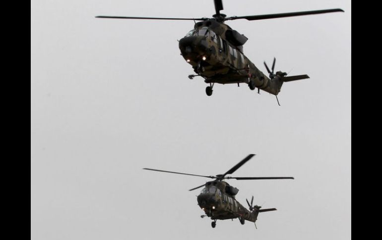 Helicópteros sobrevuelan el lugar del conflicto tras finalizar el operativo. EFE / ARCHIVO