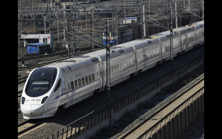 ''Nuestra intención es construir el tren más rápido, al menor costo'', afirma el vicepresidente de CRCC, Hu Zhenyi. AP / ARCHIVO