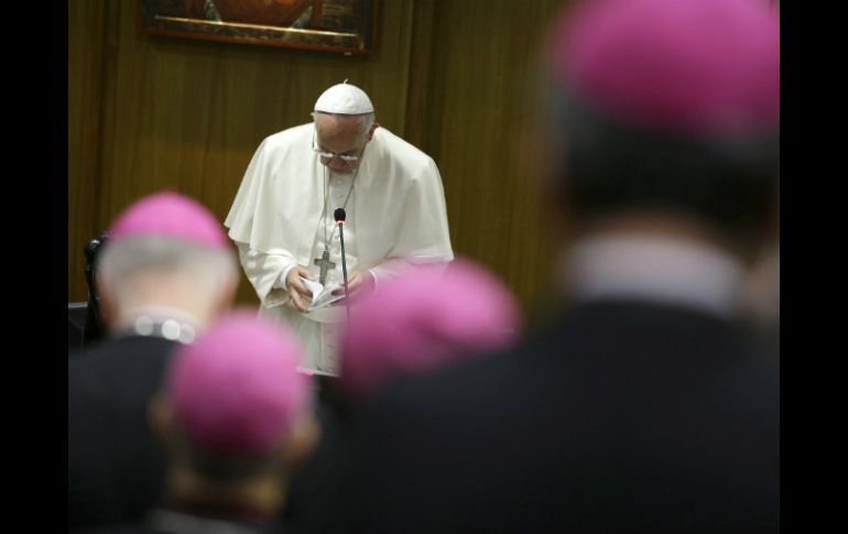 Homosexuales y divorciados vueltos a casar, temas de intensa polémica durante el Sínodo de obispos en el Vaticano. AP / A. Medichini