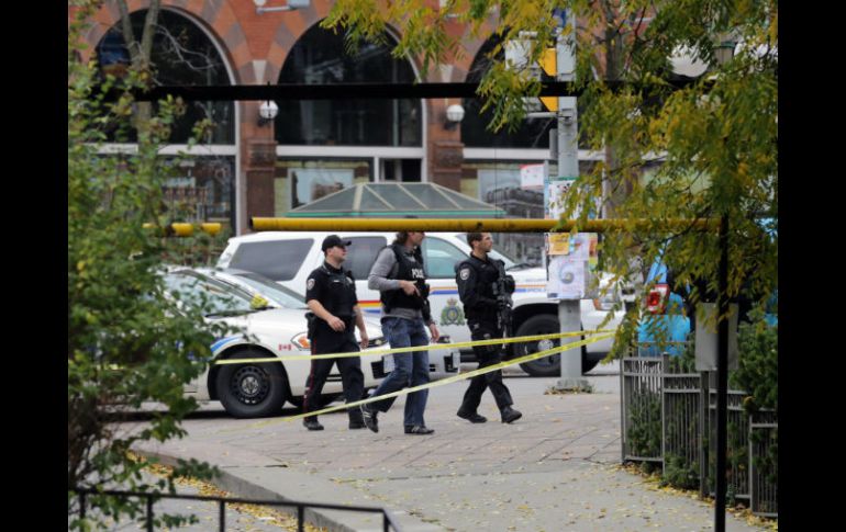 Un militar y un sospechoso del ataque murieron en el tiroteo al inmueble a la ciudad de Ottawa. AFP / M. Carroccetto