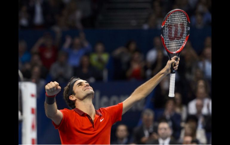 Con esta victoria, Federer suma el quinto título de esta temporada y el número 82 de su carrera. AFP / F. Coffrini
