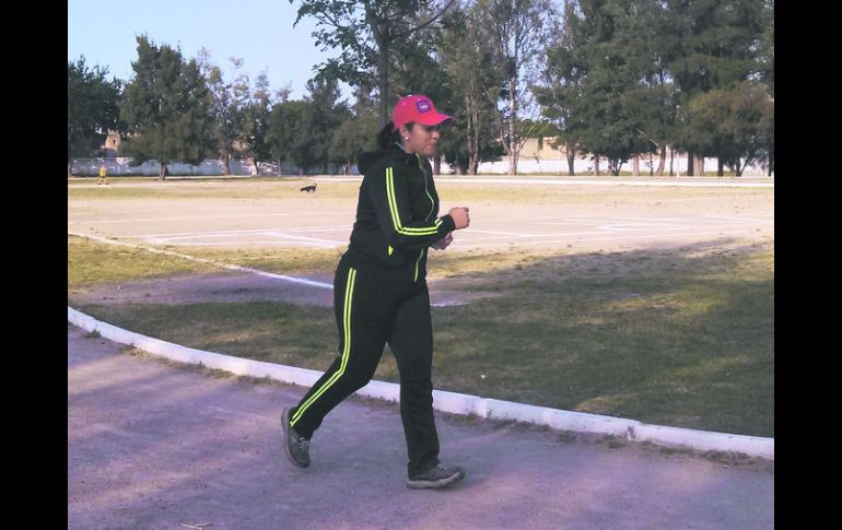 Constancia. Lourdes González Magdaleno practica el atletismo en la Unidad Tabachines. EL INFORMADOR / R. Alarcón