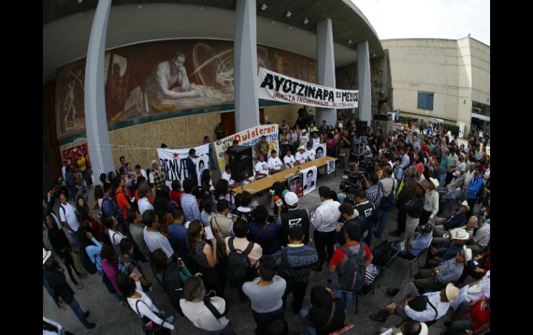 Los hechos se dan el día en que la brigada de Justicia para Ayotzinapa llega a la ciudad de Guadalajara. EL INFORMADOR / A. Hernández