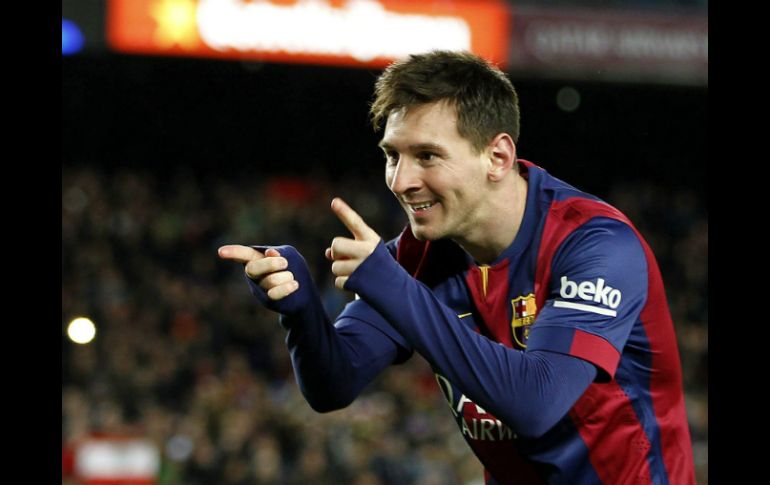 Con triplete de Messi, un tanto de Pedro y uno más de Pique, el Barcelona suma tres puntos. EFE / A. Estévez