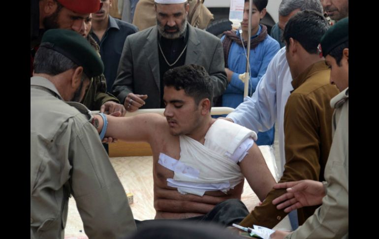 El atentado del grupo radical islámico Talibán fue contra una escuela de la norteña ciudad de Peshawar. AFP / A. Majeed