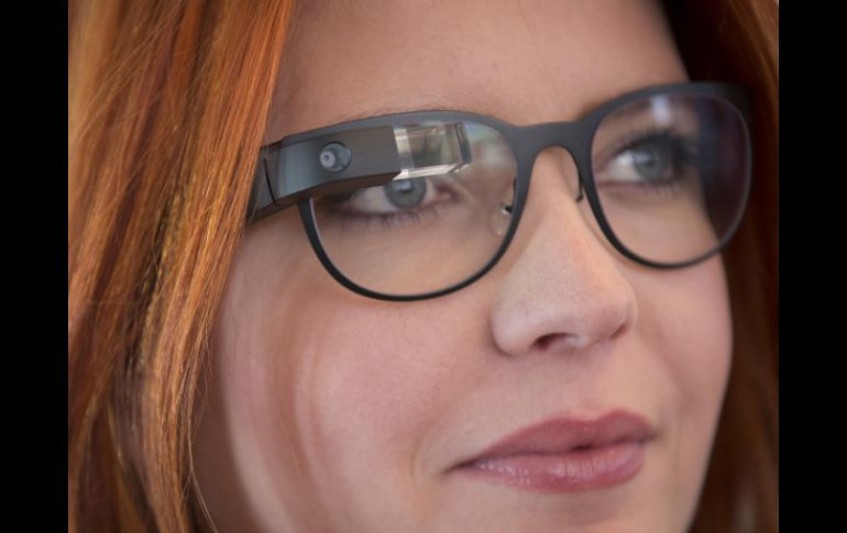 Uno de los logros de la empresa Google fueron sus gafas interactivas 'Google Glass'. AP / ARCHIVO