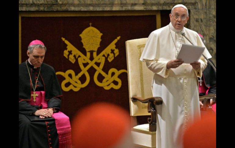 El Papa Francisco celebra la Misa de Nochebuena en San Pedro. EFE / A. Solaro