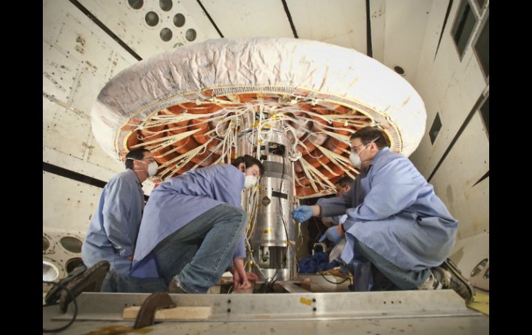 Ingenieros de la NASA realizan pruebas del sistema de inflado bajo condiciones de vacío a la nave inflable experimental. AFP / NASA / S. Smith