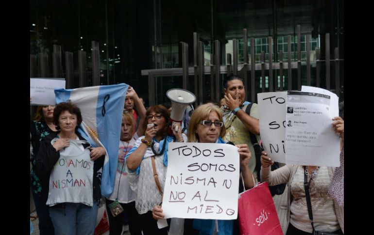 Sobre la muerte de Nisman, su ex esposa declara haber visto una foto amenazante contra el fiscal. EFE /