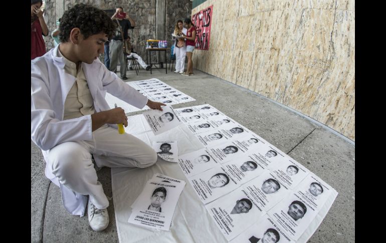 Mencionan que la desaparición de los normalistas de Iguala marcó al partido. EL INFORMADOR / ARCHIVO