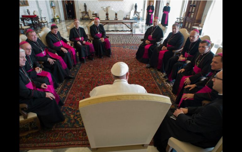 El Papa Francisco, durante la audiencia mantenida con clérigos ortodoxos y obispos ucranianos en El Vaticano. EFE /