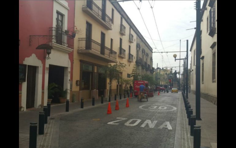 Hoy, la calle Pino Suárez luce sin automóviles de legisladores. EL INFORMADOR / J. Lomelí