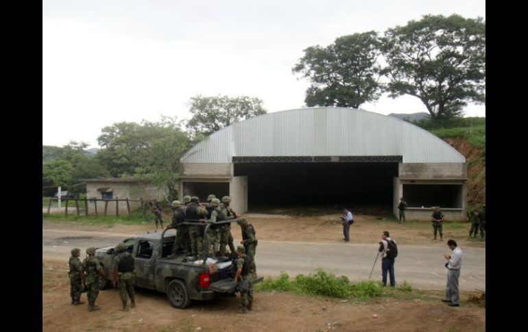 El caso de la muerte de 22 personas en Tlatlaya, marca un síntoma al interior de las fuerzas armadas: Insyde. AFP / ARCHIVO