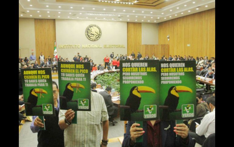 Denuncian que las quejas ante el crecimiento del Partido Verde por parte de Morena y el PRD están fuera de cordura. NTX / ARCHIVO