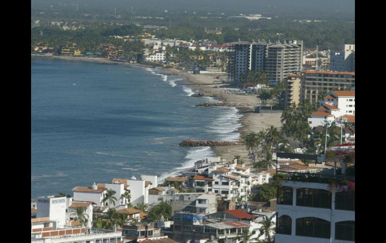Puerto Vallarta, Costa Alegre, Barra de Navidad y Careyes reciben una gran cantidad de turistas nacionales y extranjeros. EL INFORMADOR / ARCHIVO