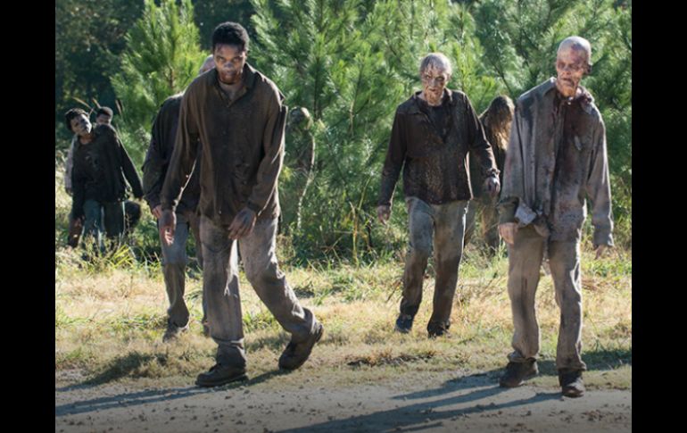 La quinta temporada de 'The Walking Dead' finaliza este domingo con un episodio de 90 minutos. TWITTER / @WalkingDead_AMC