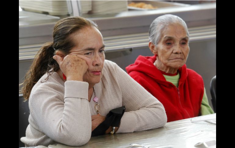 Las mujeres nacidas en México pasan sus últimos años con alguna discapacidad. EL INFORMADOR / ARCHIVO