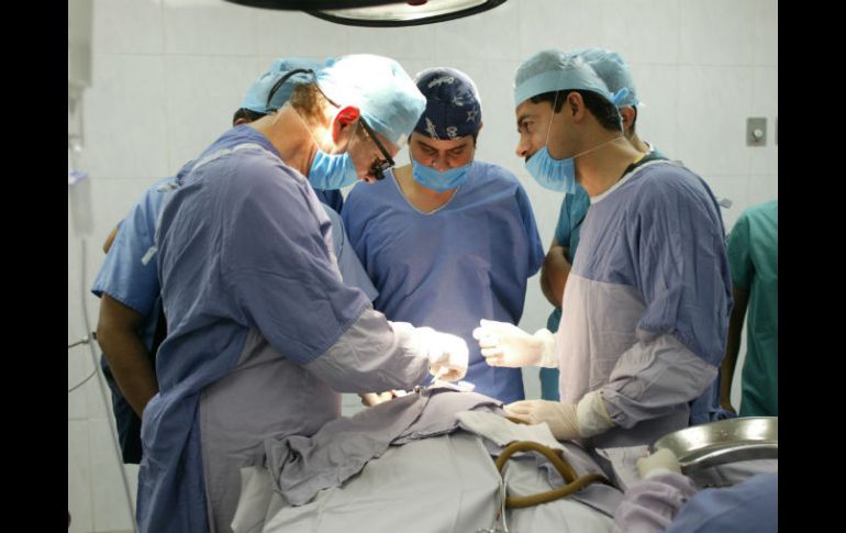 El procedimiento de trasplante consiste en la inserción de un fragmento del islote de Langerhans de un páncreas sano al otro enfermo. EL INFORMADOR / ARCHIVO